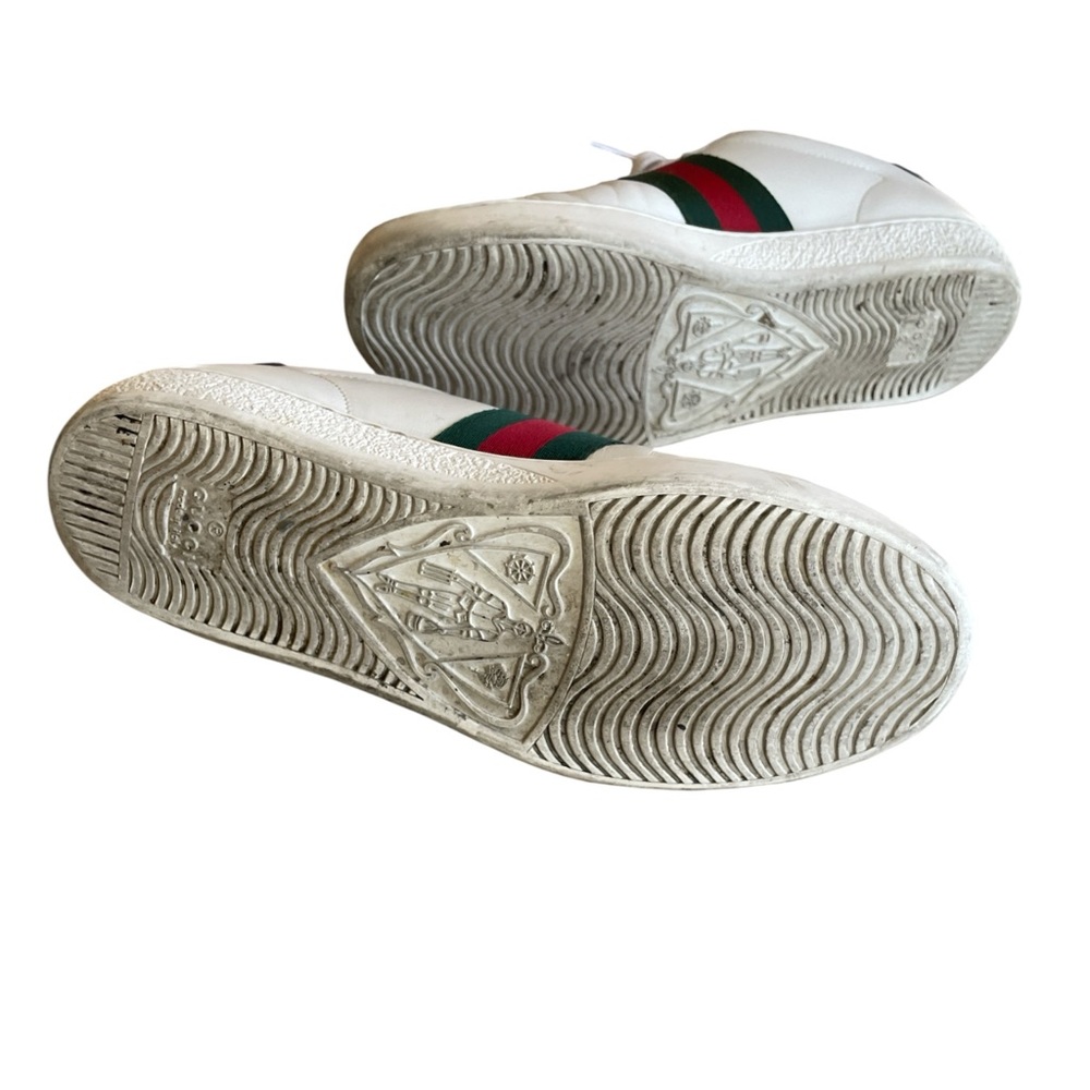 Gucci Ace Sneakers with Red Heart and Dagger Detail - Picture 6 of 7